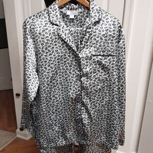 Chic Leopard Print Pajama Set